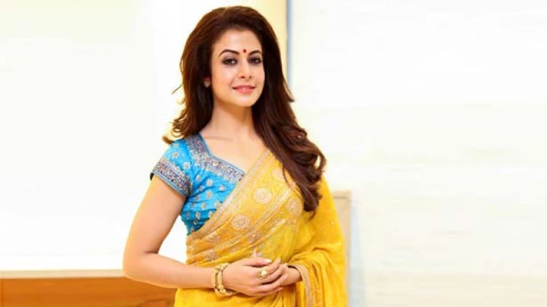 রাজ্যসভার সদস্য হিসেবে শপথ নিলেন কোয়েল মল্লিক