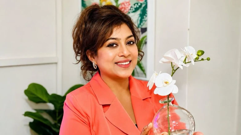 শাবনূরের রহস্যময় বার্তা, নতুন ছবিতে মুগ্ধ ভক্তরা